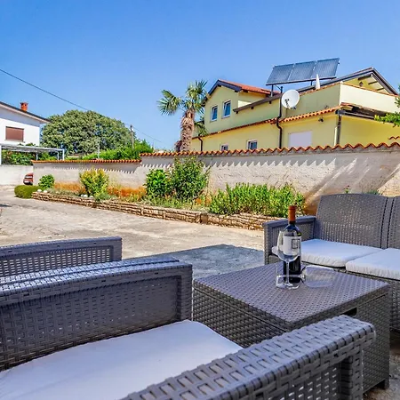 Apartment Oscar Medulin