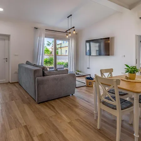 Oscar Apartment *