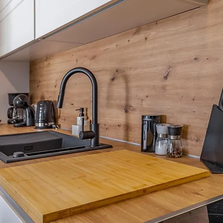 Oscar Apartament *